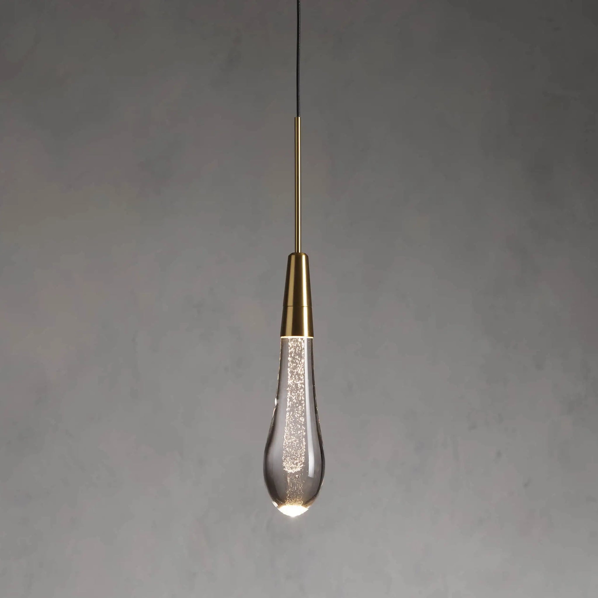 Solitaire Single Light / 3-light Pendant