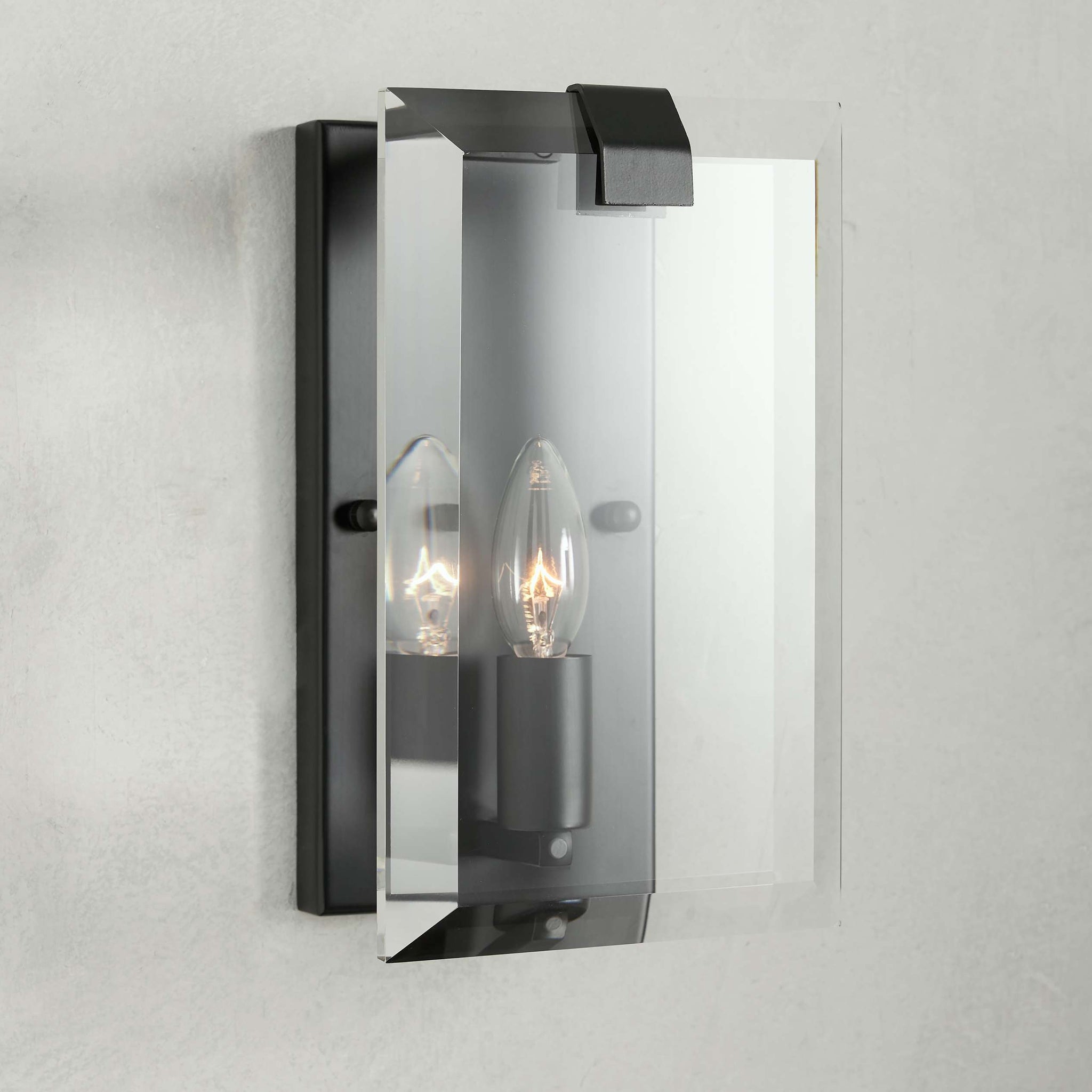 Olivia Amaya Wall Sconce