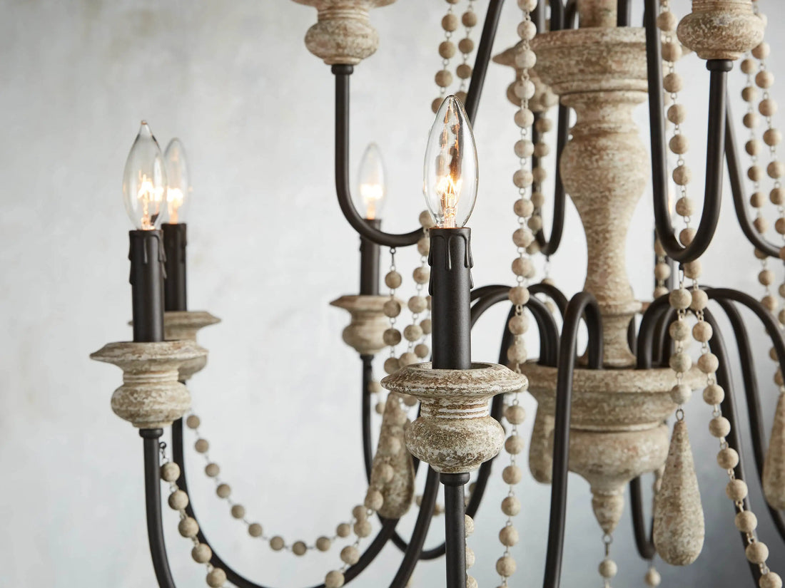 Vivienne Chandelier